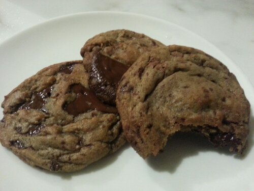 South & Vine Public House's World Famous Chocolate "Chip" Cookies: Dead sexy. Desire on a plate, that is all.